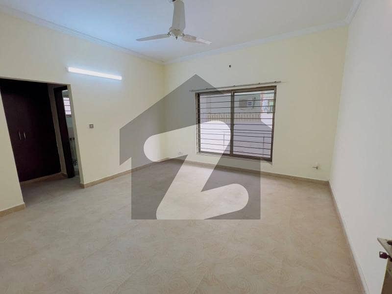 Spacious 1 Kanal House Available For sale In E-11