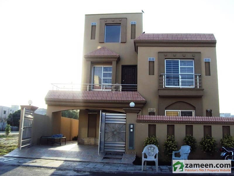 10 Marla Brnad New House In Jasmine Block Sector C Bahria Town