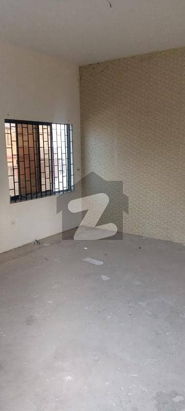 3 BED ROOMS & LOUNGE 1st FLOOR PORTION FOR RENT With Roof 3 BED ROOMS & LOUNGE 1st FLOOR PORTION FOR RENT With Roof