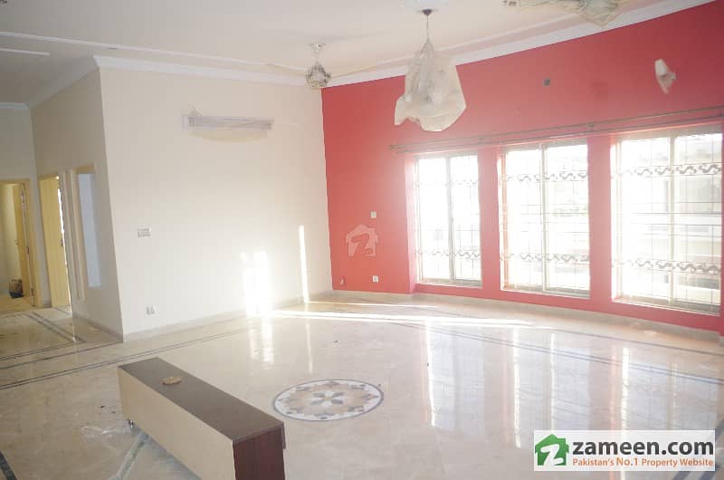 Al-Farrukh Offer - A Beautiful 1 Kanal Ground+ Basement For Rent In DHA Phase 2