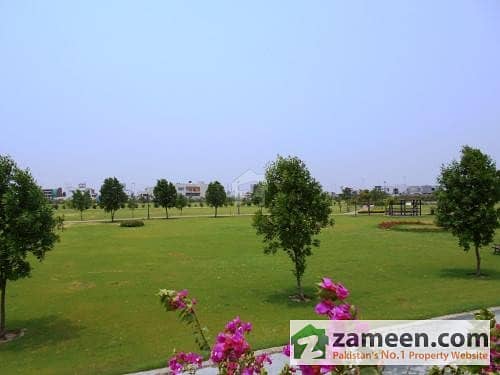 1 Kanal Plot Sale In E Block Defence Phase VI Surrounding Between New Bungalows