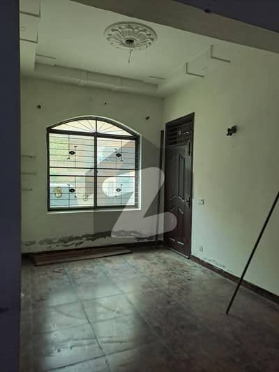 6 Marla Ground Floor Portion For Job Holders & Silent Office