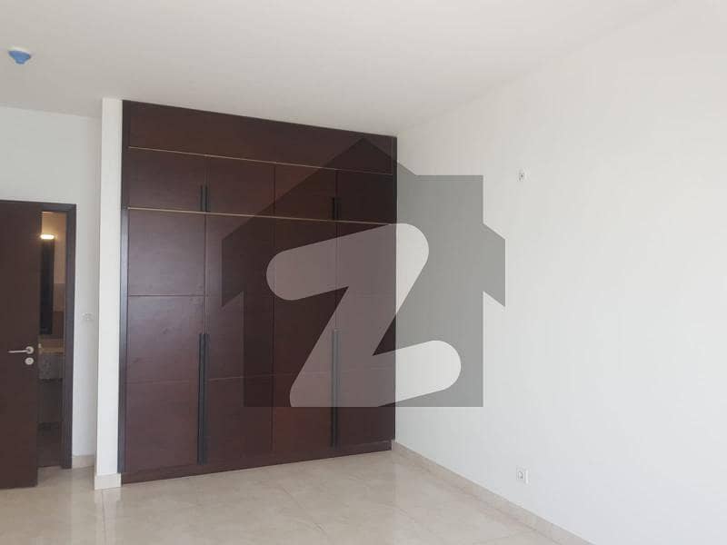 2 Bed Full Sea Facing Flat For Sale In Emaar Pearl Tower 2 Bed Full Sea Facing Flat For Sale In Emaar Pearl Tower