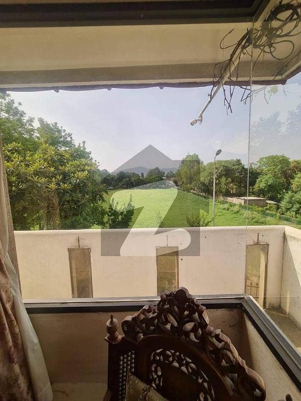 2800 Sq Ft Park Avenue Park View Corner Building Apartment Flat Is Available For Sale With Servants Quarters Family Building New Executive House 2800 Sq Ft Park Avenue Park View Corner Building Apartment Flat Is Available For Sale With Servants Quarters Family Building New Executive House
