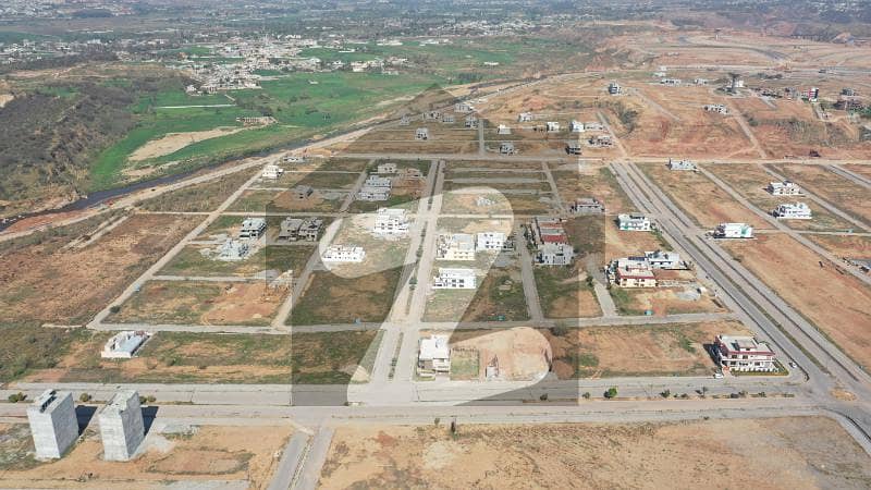 Prime Location, 6 Marla Commercial Plot