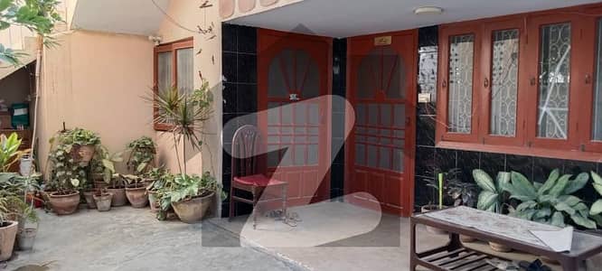 نارتھ ناظم آباد ۔ بلاک ایچ نارتھ ناظم آباد,کراچی میں 3 کمروں کا 9 مرلہ مکان 4.5 کروڑ میں برائے فروخت۔