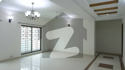 12 Marla 4 Bed Flat For Rent In Askari 11 Lahore