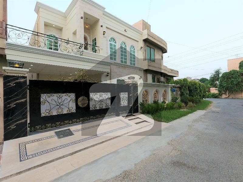 In Punjab Coop Housing - Block A 10 Marla House For Sale In Punjab Coop Housing - Block A 10 Marla House For Sale