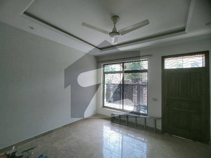 40x80 Lower Portion Available For Rent In I-8 40x80 Lower Portion Available For Rent In I-8