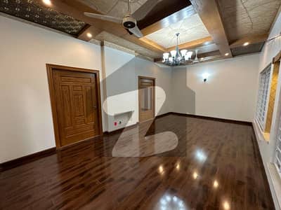 Contemporary Style 35x80 Triple Story Corner House Near Kachnar Park