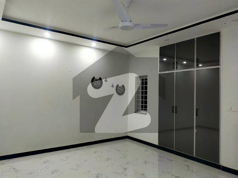 40X80 LOWER PORTION AVAILABLE FOR RENT IN I-8 40X80 LOWER PORTION AVAILABLE FOR RENT IN I-8