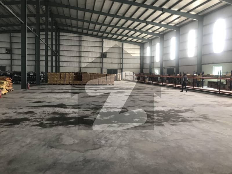 Huge Warehouse For Companies Huge Warehouse For Companies