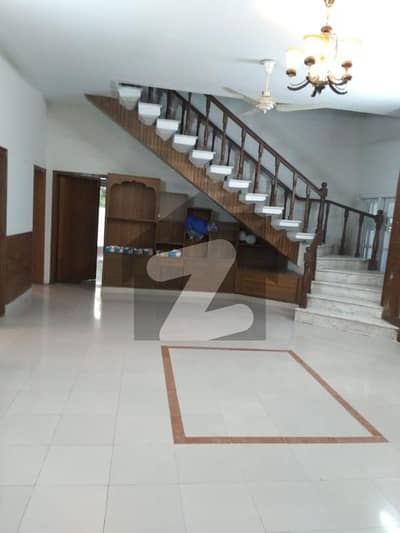 F-10 V-Spacious Beautiful Five Bed House For Rent
