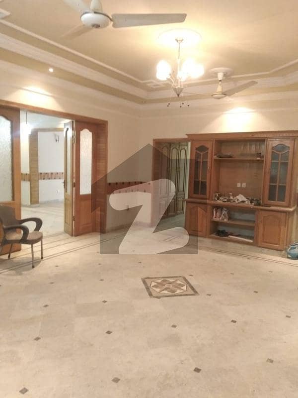 F-10 Beautiful Three Bed Ground Portion For Rent F-10 Beautiful Three Bed Ground Portion For Rent