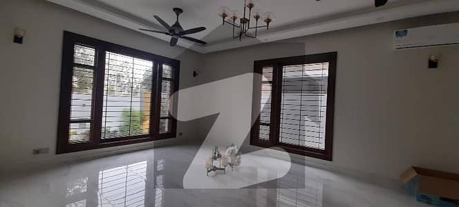 Well Maintained Town House Available For Rent Ground+1 With Servant Quarter Corner Bungalow For Rent In Pechs Near Tipu Sultan Road Or Shahra E Faisal