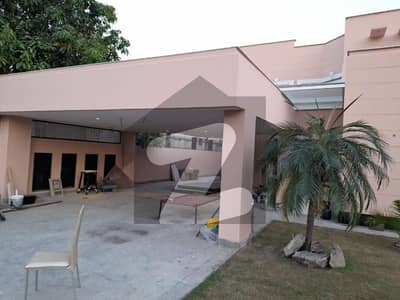 ڈی ایچ اے فیز 3 ڈیفنس (ڈی ایچ اے),لاہور میں 3 کمروں کا 2 کنال بالائی پورشن 1.4 لاکھ میں کرایہ پر دستیاب ہے۔