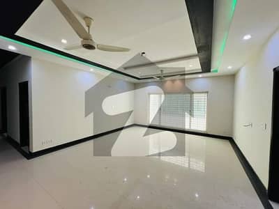 گلبرگ لاہور میں 2 کنال دفتر 19.0 لاکھ میں کرایہ پر دستیاب ہے۔