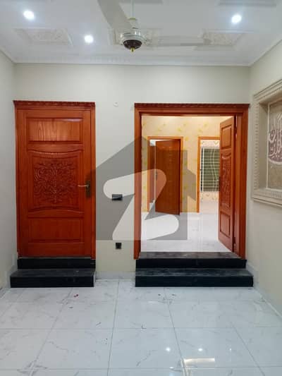 بحریہ نشیمن لاہور میں 3 کمروں کا 5 مرلہ مکان 67.0 ہزار میں کرایہ پر دستیاب ہے۔