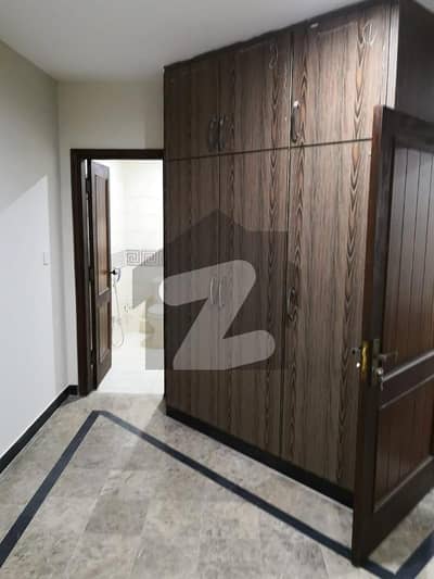 بنی گالہ اسلام آباد میں 2 کمروں کا 6 مرلہ فلیٹ 1.2 کروڑ میں برائے فروخت۔