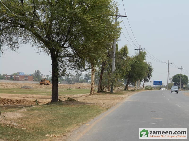 Kanal 225-Z1 Block Plot for sale in DHA Phase 7 on 150’ft road,