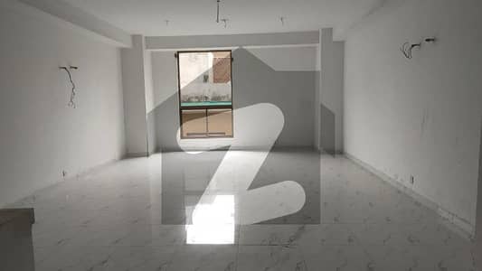 فردوس مارکیٹ گلبرگ,لاہور میں 1 کمرے کا 5 مرلہ دفتر 1.1 لاکھ میں کرایہ پر دستیاب ہے۔