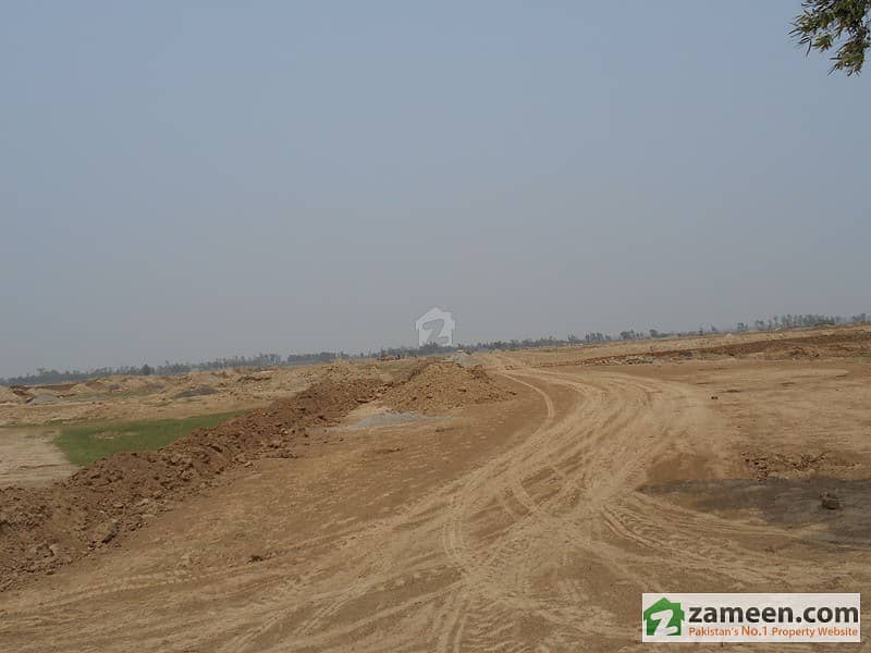 5 Marla Plot # 450 For Sale In D Block 9 Town On The Back Of 150 Feet Road