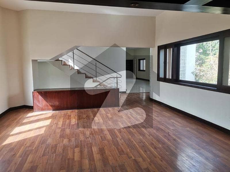 1000 Yards Fully Renovated Bungalow Available For Rent 1000 Yards Fully Renovated Bungalow Available For Rent