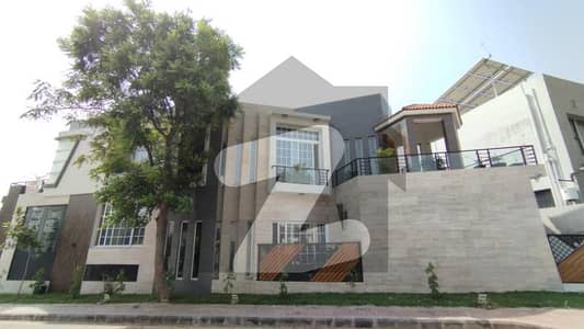 بحریہ ٹاؤن فیز 2 بحریہ ٹاؤن راولپنڈی,راولپنڈی میں 5 کمروں کا 1 کنال مکان 10.5 کروڑ میں برائے فروخت۔ بحریہ ٹاؤن فیز 2 بحریہ ٹاؤن راولپنڈی,راولپنڈی میں 5 کمروں کا 1 کنال مکان 10.5 کروڑ میں برائے فروخت۔