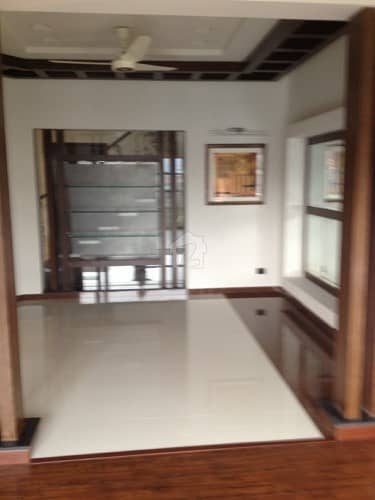 2 kanal Bungalow for Sale in Gulberg III. 