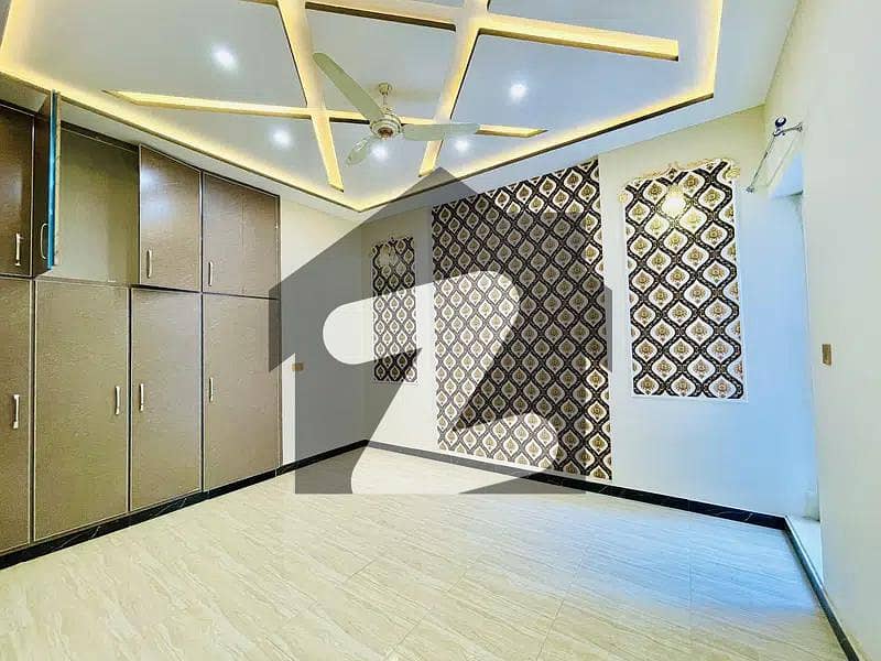 7 Marla House Available For Sale Shalimar colony Multan. 7 Marla House Available For Sale Shalimar colony Multan.