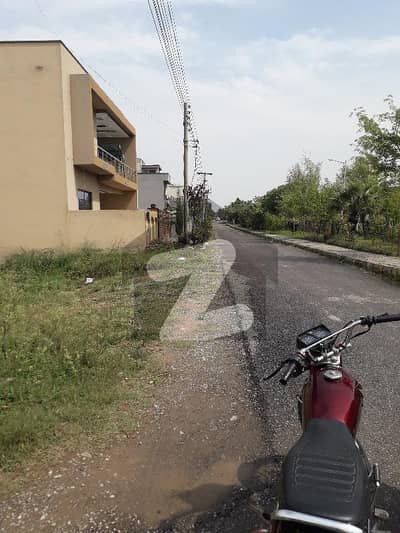 سوان گارڈن ۔ بلاک ایف سوان گارڈن,اسلام آباد میں 10 مرلہ رہائشی پلاٹ 1.8 کروڑ میں برائے فروخت۔ سوان گارڈن ۔ بلاک ایف سوان گارڈن,اسلام آباد میں 10 مرلہ رہائشی پلاٹ 1.8 کروڑ میں برائے فروخت۔