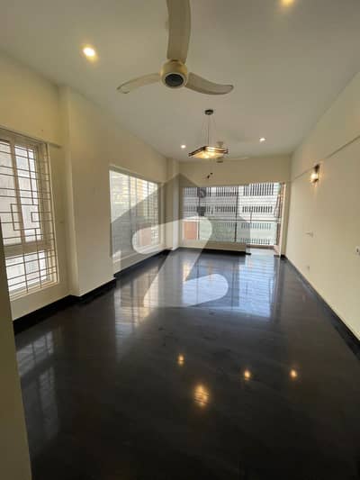 3 Bedroom Apartment In Bath Island, Karachi