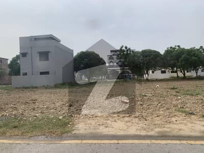 ڈی ایچ اے 11 رہبر فیز 1 - بلاک اے ڈی ایچ اے 11 رہبر فیز 1,ڈی ایچ اے 11 رہبر,لاہور میں 8 مرلہ رہائشی پلاٹ 1.45 کروڑ میں برائے فروخت۔