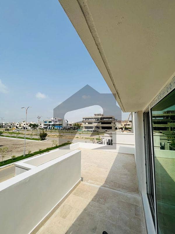Upper Portion Is Available For Rent Upper Portion Is Available For Rent