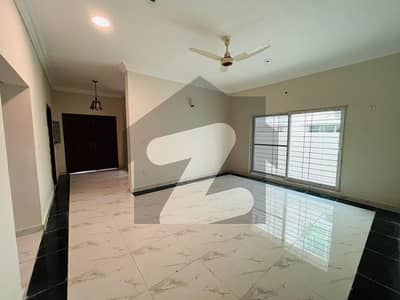 فالکن کمپلیکس نیوملیر ملیر,کراچی میں 4 کمروں کا 14 مرلہ مکان 7.9 کروڑ میں برائے فروخت۔