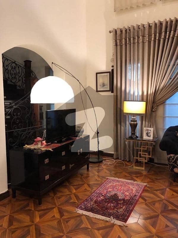 House For Sale In F-7 main margala road House For Sale In F-7 main margala road