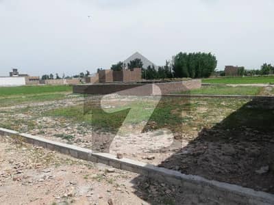 انڈسٹریل اسٹیٹ پشاور میں 4 کنال صنعتی زمین 6.8 کروڑ میں برائے فروخت۔