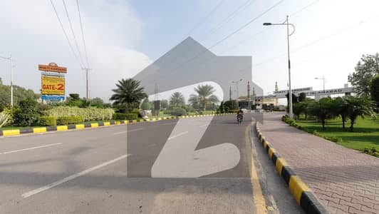 MAIN ROAD 40*80 PLOT FOR SALE