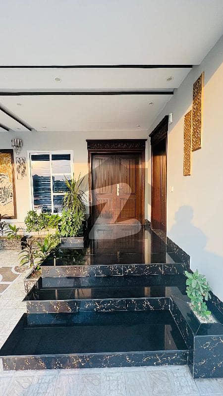 ڈی سی کالونی گوجرانوالہ میں 6 کمروں کا 1 کنال مکان 7.25 کروڑ میں برائے فروخت۔ ڈی سی کالونی گوجرانوالہ میں 6 کمروں کا 1 کنال مکان 7.25 کروڑ میں برائے فروخت۔