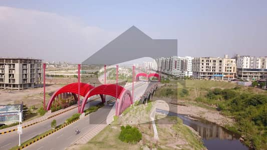 گلبرگ اسلام آباد میں 2 کنال Studio دفتر 38.0 کروڑ میں برائے فروخت۔