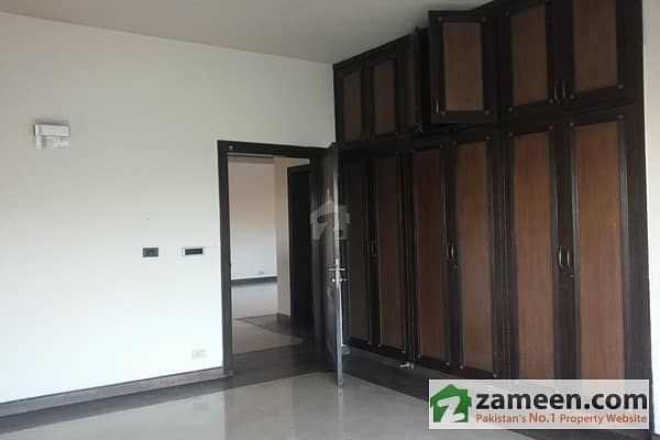 Kanal Upper Portion For Rent In DHA Phase 6