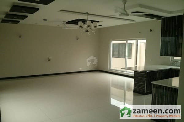Dha Defence Phase 6 - 1 Kanal Upper Portion For Rent On Prime Location