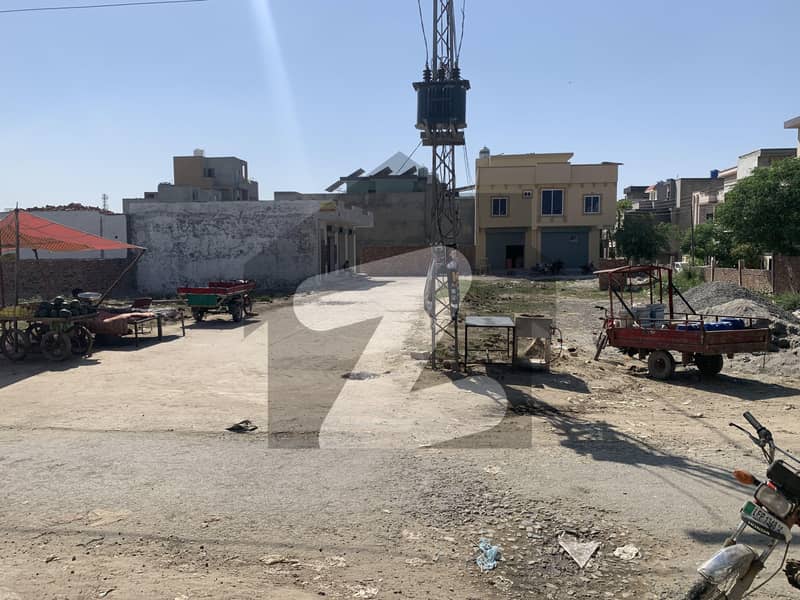 3 Marla Commercial Plot Behind Eden Boulevard opposite High court society 3 Marla Commercial Plot Behind Eden Boulevard opposite High court society