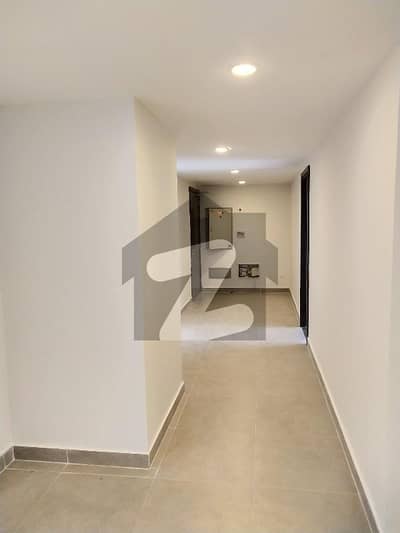 امارکریسنٹ بے ڈی ایچ اے فیز 8,ڈی ایچ اے ڈیفینس,کراچی میں 2 کمروں کا 10 مرلہ فلیٹ 5.7 کروڑ میں برائے فروخت۔