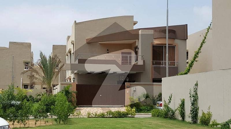 نیوی ہاؤسنگ سکیم کارساز کراچی میں 5 کمروں کا 14 مرلہ مکان 19.5 کروڑ میں برائے فروخت۔