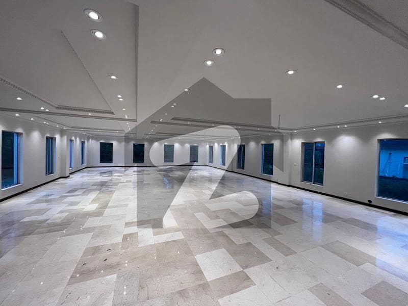 Beautiful Ready To Move Commercial Building Prime Location Of Gulberg