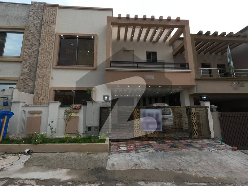 Aesthetic Prime Location House Of 7 Marla For Sale Is Available Aesthetic Prime Location House Of 7 Marla For Sale Is Available