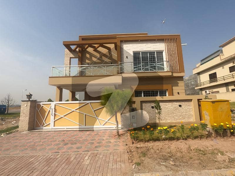 Prime Location 11 Marla House In Stunning Bahria Greens - Overseas Enclave Is Available For Sale