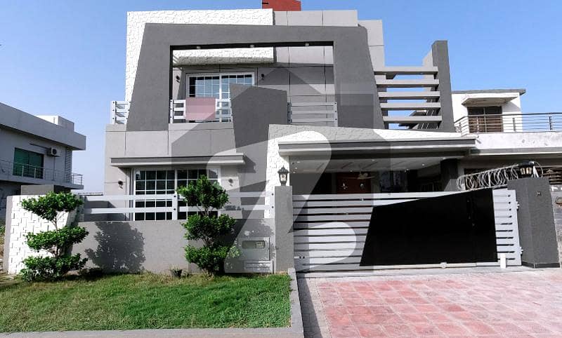 Your Dream Prime Location 10 Marla House Is Available In Bahria Town Phase 8