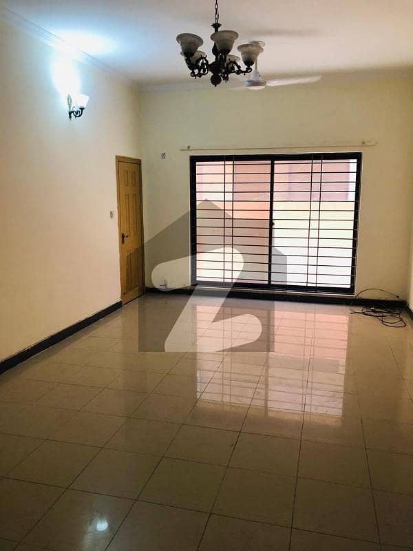 4 Bed Room 10 Marla House For Rent 4 Bed Room 10 Marla House For Rent